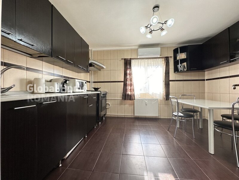 Vitan Mall- Foisorului  Apartament 4 Camere